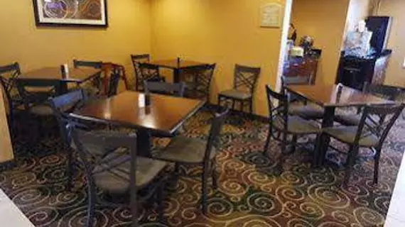 Cobblestone Inn & Suites Harper | Kansas - Harper