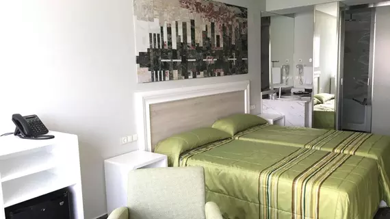 Hotel Benikaktus | Valencia Bölgesi - Alicante (vilayet) - Marina Baja - Benidorm