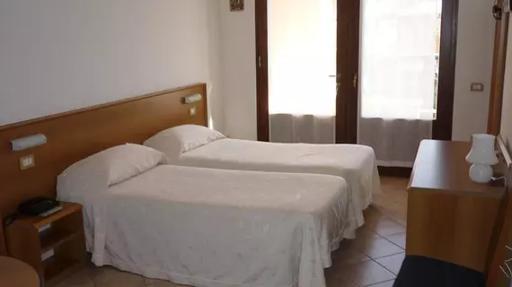 Albergo Breglia | Lombardy - Como (il) - Plesio