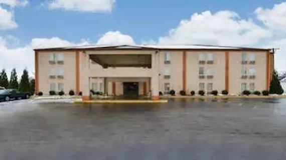 Americas Best Value Inn Evansville East | Indiana - Evansville (ve civarı) - Evansville