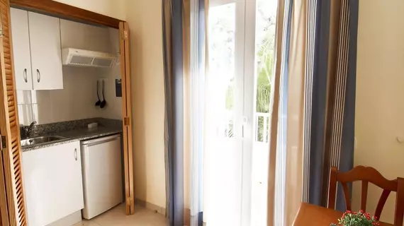 Apartamentos Niza | Balearic Adaları - Mayorka Adası - Calvia - Peguera