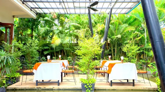 La Residence Blanc D'Angkor | Siem Reap (ili) - Siem Reap