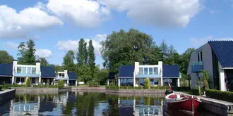 Amsterdam / Loosdrecht Rien van den Broeke Village