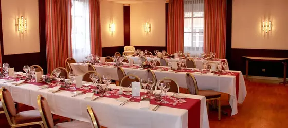 Hôtel Restaurant Au Boeuf | Grand Est - Bas-Rhin (bölge) - Strasbourg (ve civarı) - Blaesheim