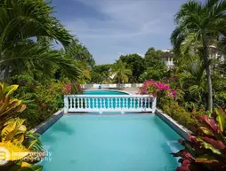 Columbus Heights Condominiums | Saint Ann - Ocho Rios (ve civarı) - Ocho Rios