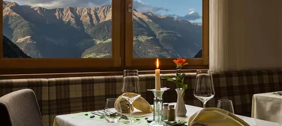 Hotel Burgaunerhof | Trentino-Alto Adige - Güney Tirol (il) - Martello