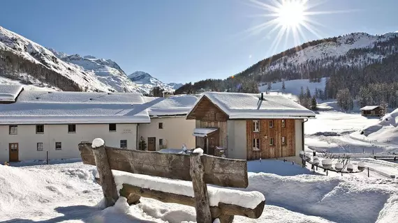 Pensiun Chesa Pool | Maloja District - Graubuenden - Sils im Engadin-Segl