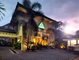 Griya Sentana Hotel | Yogyakarta Özel Bölgesi - Yogyakarta (ve civarı) - Yogyakarta - Kraton - Merkez Yogyakarta