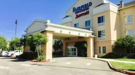 Fairfield Inn and Suites Sacramento Airport Natomas | Kaliforniya - Sacramento (ve civarı) - Sacramento