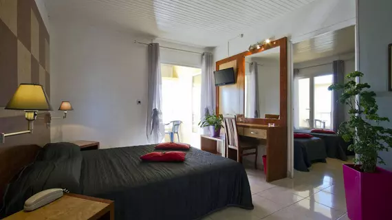 Hotel Le Richmont | Occitanie - Herault (bölge) - Beziers (ve civarı) - Marseillan - Marseillan Plage