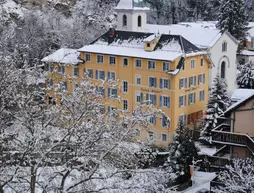 Savoy Hotel | Auvergne-Rhone-Alpes - Savoie (bölge) - Brides-les-Bains