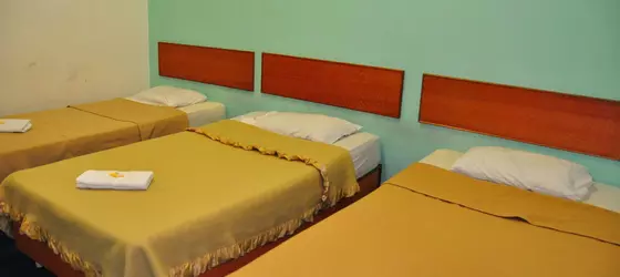 De Chempedak Guest House | Pahang - Kuantan (ve civarı) - Kuantan - Teluk Cempedak