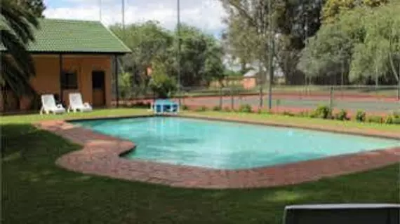 Big Tree B and B and Guest House | Gauteng - City of Tshwane - Johannesburg (ve civarı) - Midrand