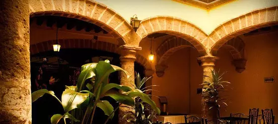 Hotel Colonial | Michoacan - Morelia (ve civarı) - Morelia - Tarihi Kent Merkezi