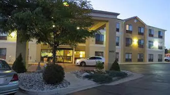 COMFORT INN NORTH - AIR FORCE ACADEMY AREA | Kolorado - Colorado Springs (ve civarı) - Colorado Springs - Pikeview