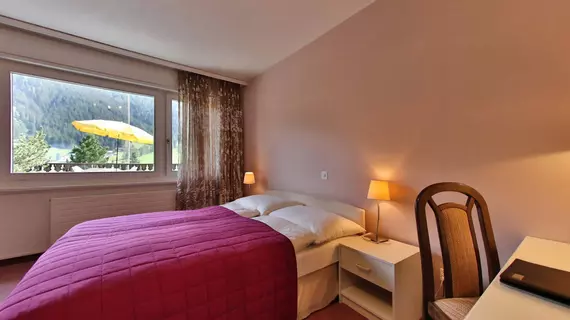 Chalet-Hotel Larix | Maloja District - Graubuenden - Davos