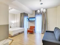 Phidias Piraeus Hotel