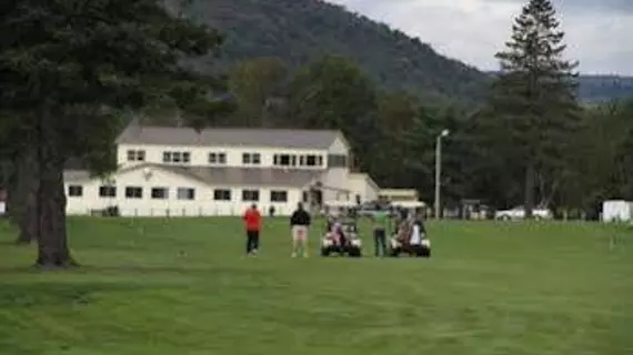 Colebrook Country Club & Hotel | New Hampshire - Colebrook