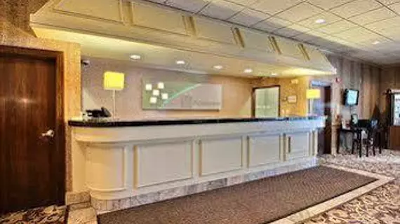 Radisson Hotel and Conference Center Fond du Lac | Wisconsin - Fond du Lac