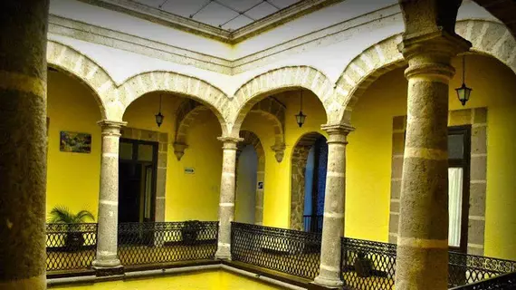 Hotel Colonial | Michoacan - Morelia (ve civarı) - Morelia - Tarihi Kent Merkezi