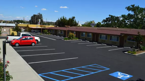 Budget Inn | Kaliforniya - San Luis Obispo (ve civarı) - Paso Robles