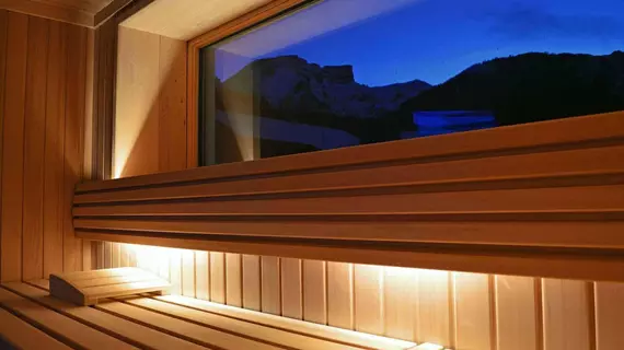 Hotel Trenker | Trentino-Alto Adige - Güney Tirol (il) - Braies