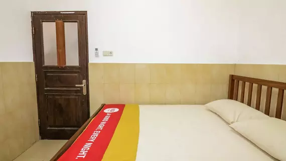 NIDA Rooms Griya Candisari Tugu Jogja at Kembang Deso Guest House | Yogyakarta Özel Bölgesi - Yogyakarta (ve civarı) - Depok