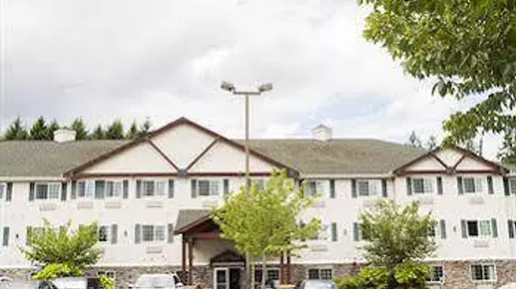 GuestHouse Inn & Suites Dupont | Washington - Tacoma (ve civarı) - Dupont