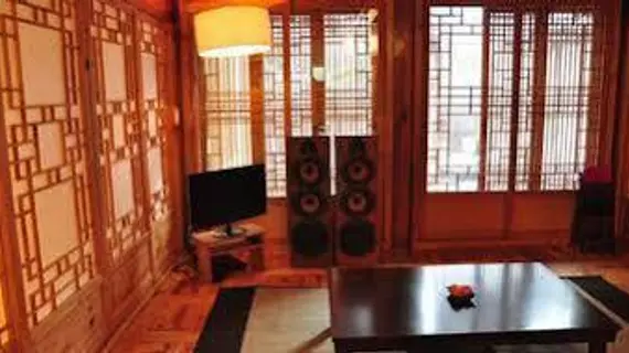 HueAhn Guesthouse | Gyeonggi - Seul (ve civarı) - Jongno - Bukchon Hanok Köyü