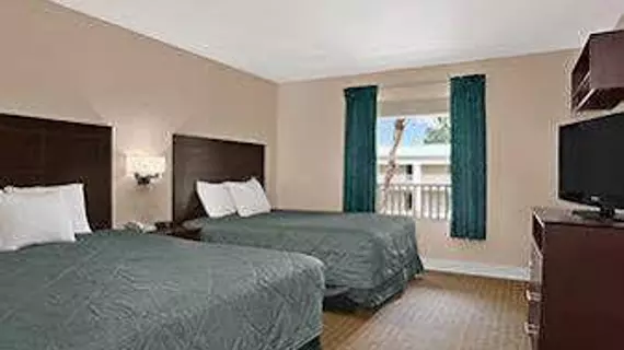 RAMADA LIMITED & SUITES - CLEARWATER | Florida - St. Petersburg - Clearwater (ve civarı) - Clearwater