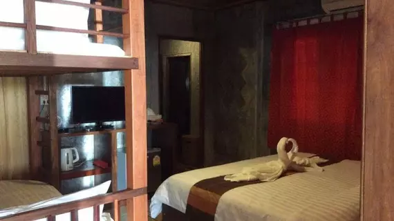 Boutique Village Hostel | Krabi İli - Krabi