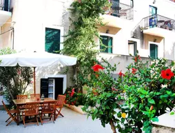 Twin House | Attica - Spetses Town