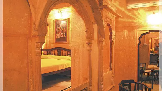 WelcomHeritage Mandir Palace | Racastan - Jaisalmer (ve civarı) - Jaisalmer