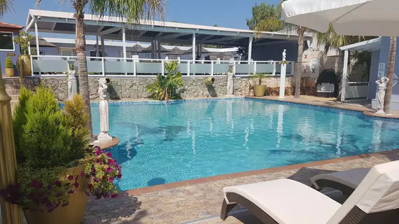 Paradice Hotel | Girit Adası - Hanya (bölge) - Hanya