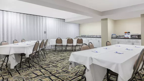 Baymont Inn and Suites Spokane Valley | Washington - Spokane (ve civarı) - Spokane Valley