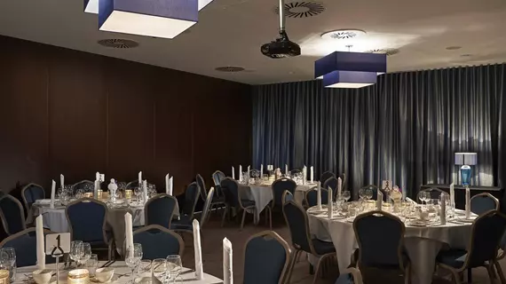 Village Hotel Glasgow | İskoçya - Greater Glasgow - Dunbartonshire - Glasgow