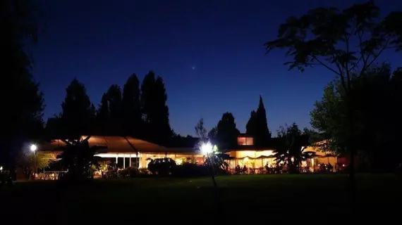 Logis Hôtel les Vallons du Lac | Occitanie - Gers - Mielan