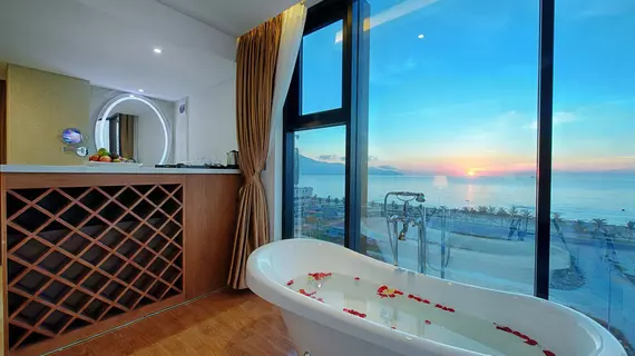 Cicilia Hotel and Spa | Thua Thien-Hue (vilayet) - Da Nang (ve civarı) - Da Nang