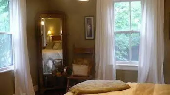 Copper Dreams Bed and Breakfast | Ontario - Niagara Regional Belediyesi - Niagara Şelalesi (ve civarı), Kanada - Niagara-on-the-Lake - Old Town Historic District