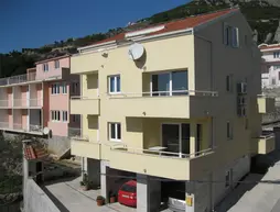 Apartments Zelic Tucepi | Split-Dalmaçya - Tucepi