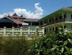 Surya Hotel | Doğu Nusa Tenggara - Labuan Bajo