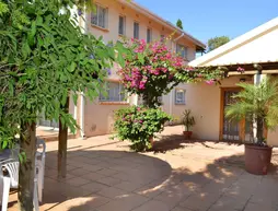 Dove's Nest Guest House | Gauteng - City of Tshwane - Johannesburg (ve civarı) - Kempton Park