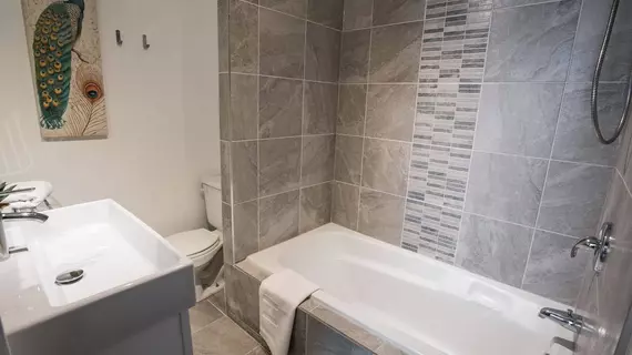 MtlVacationRentals - Penthouse du Mont-Royal | Quebec - Montreal (ve civarı) - Montreal - Saint Laurent Bulvarı - Plateau Mont Royal