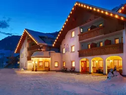 Hotel Sonja | Trentino-Alto Adige - Güney Tirol (il) - Valle Aurina - Cadipietra