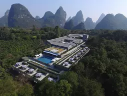 Yangshuo Mountain Top Retreat | Guangksi - Guilin