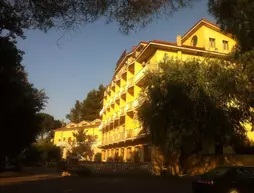 Hotel San Francesco Terme | Calabria - Cosenza (vilayet) - Spezzano Albanese