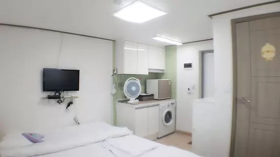 Myeongdong Guesthouse ZZ | Gyeonggi - Seul (ve civarı) - Seul - Myeongdong