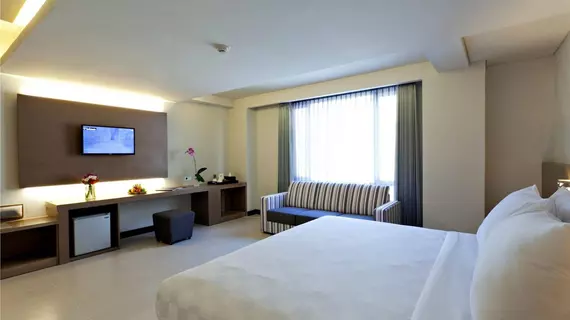 Euphoria Hotel | Bali - Kuta - Legian Kent Merkezi