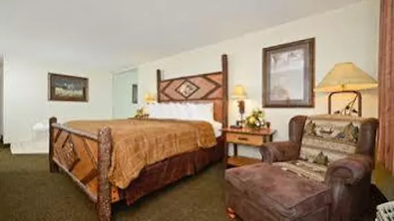 Clubhouse Inn | Montana - West Yellowstone - West Yellowstone