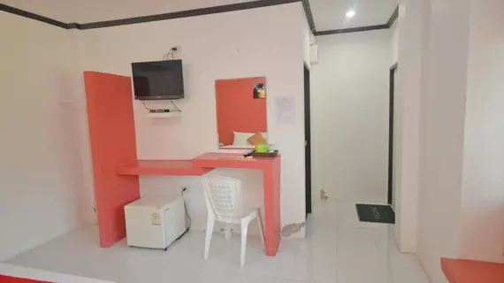 Nida Rooms Maharaj Kanjana Marina | Krabi İli - Krabi - Krabi Kent Merkezi